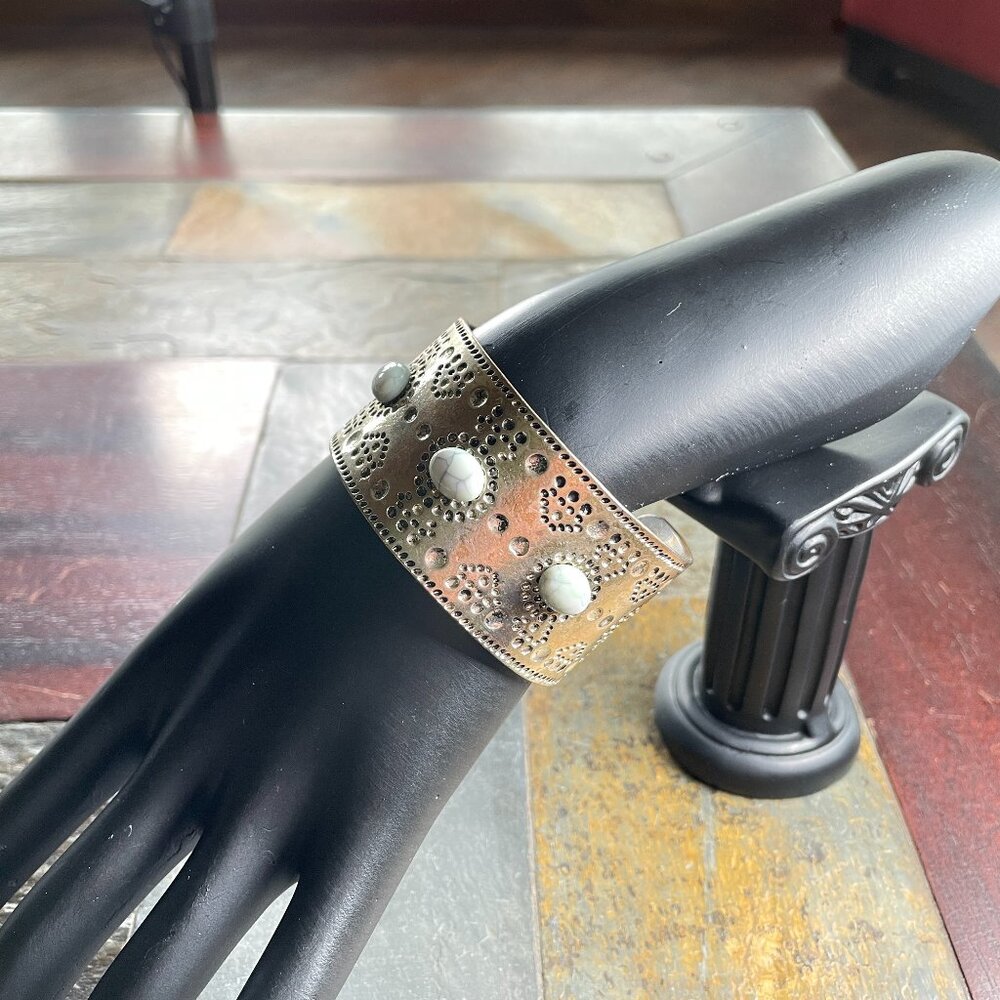 Vintage Cära New York Cuff Bracelet with Polished Stones